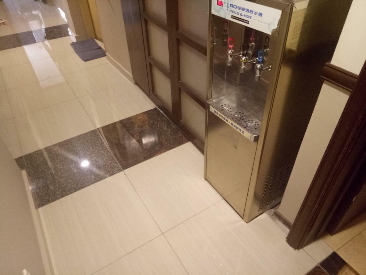 Hotel Sri Sutra Sunway Mentari Petaling Jaya Esterno foto