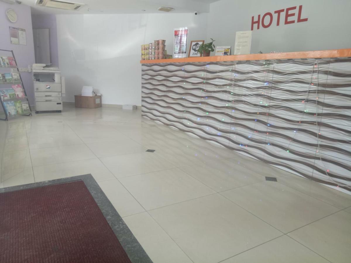 Hotel Sri Sutra Sunway Mentari Petaling Jaya Esterno foto