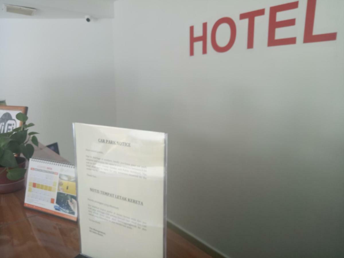 Hotel Sri Sutra Sunway Mentari Petaling Jaya Esterno foto